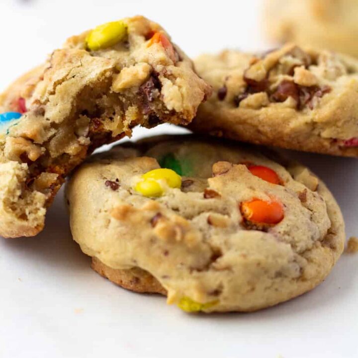 Chewy Chocolate Chip and Pecan Cookies