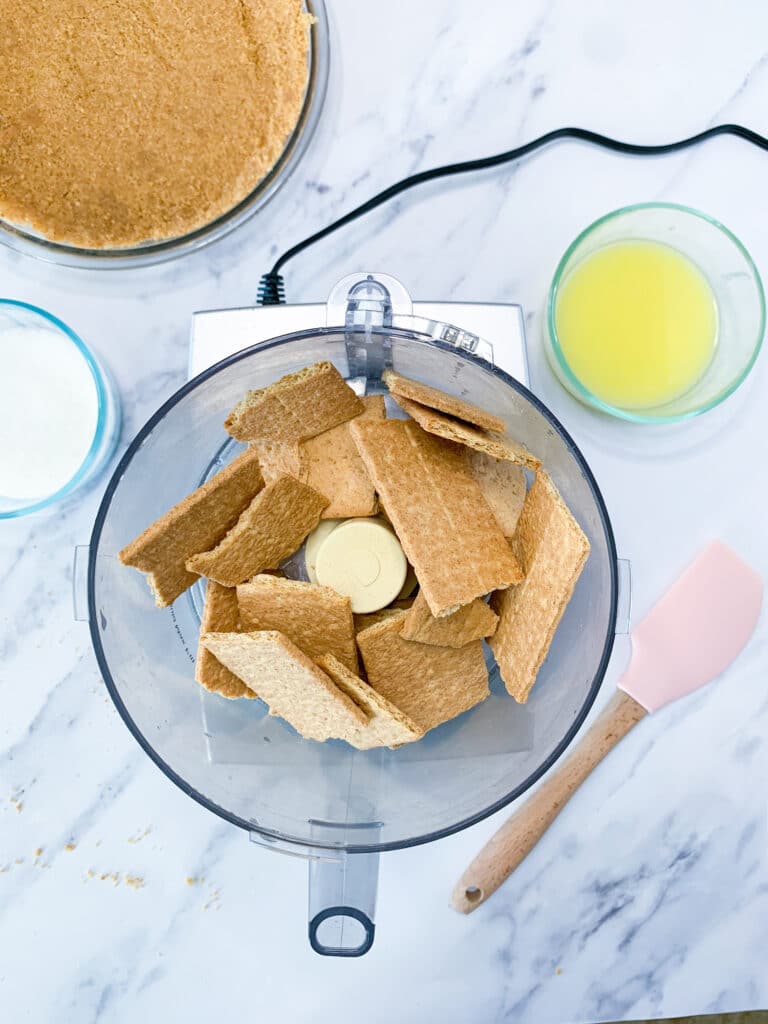 graham crackers sitting in a food processor