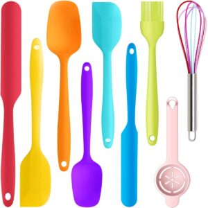 50+ Essential kitchen tools and equipment